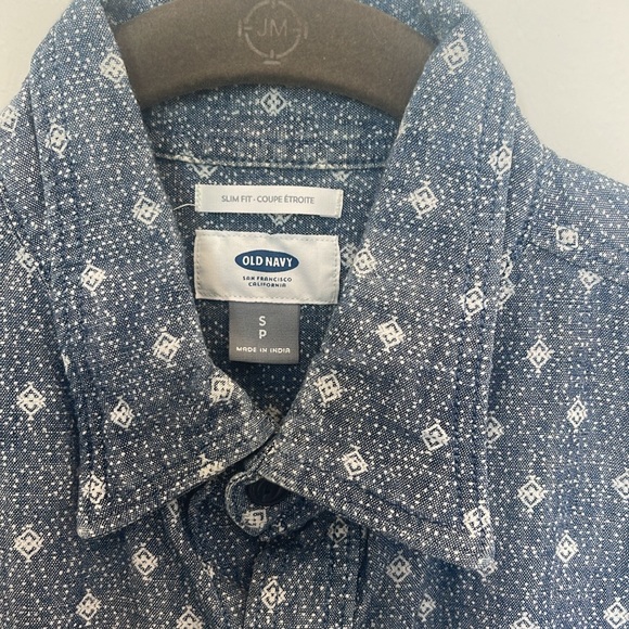 Old Navy Men’s Size Small Slim Fit Chambray Blue White Short Sleeve Button Shirt - Picture 2 of 5